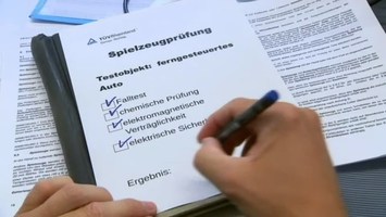 Auf dem Bild ist das Checkblatt des Tï¿½V zu sehen