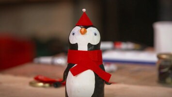 Eine Pinguin-Keksdose