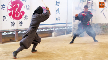 Ninjas kämpfen.