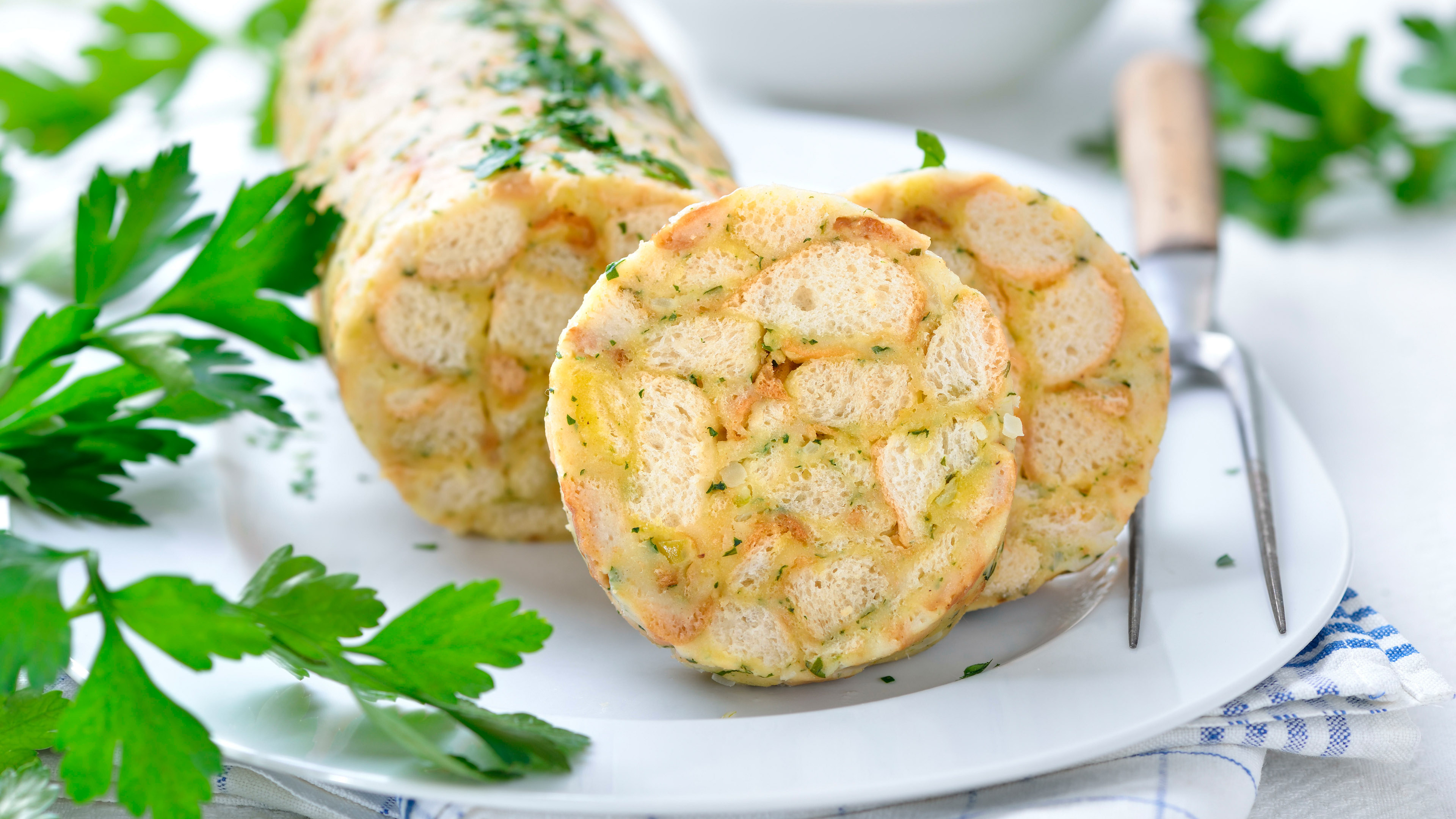 Serviettenknödel Rezept von Johann aus Viersen - Die Seite mit der Maus ...