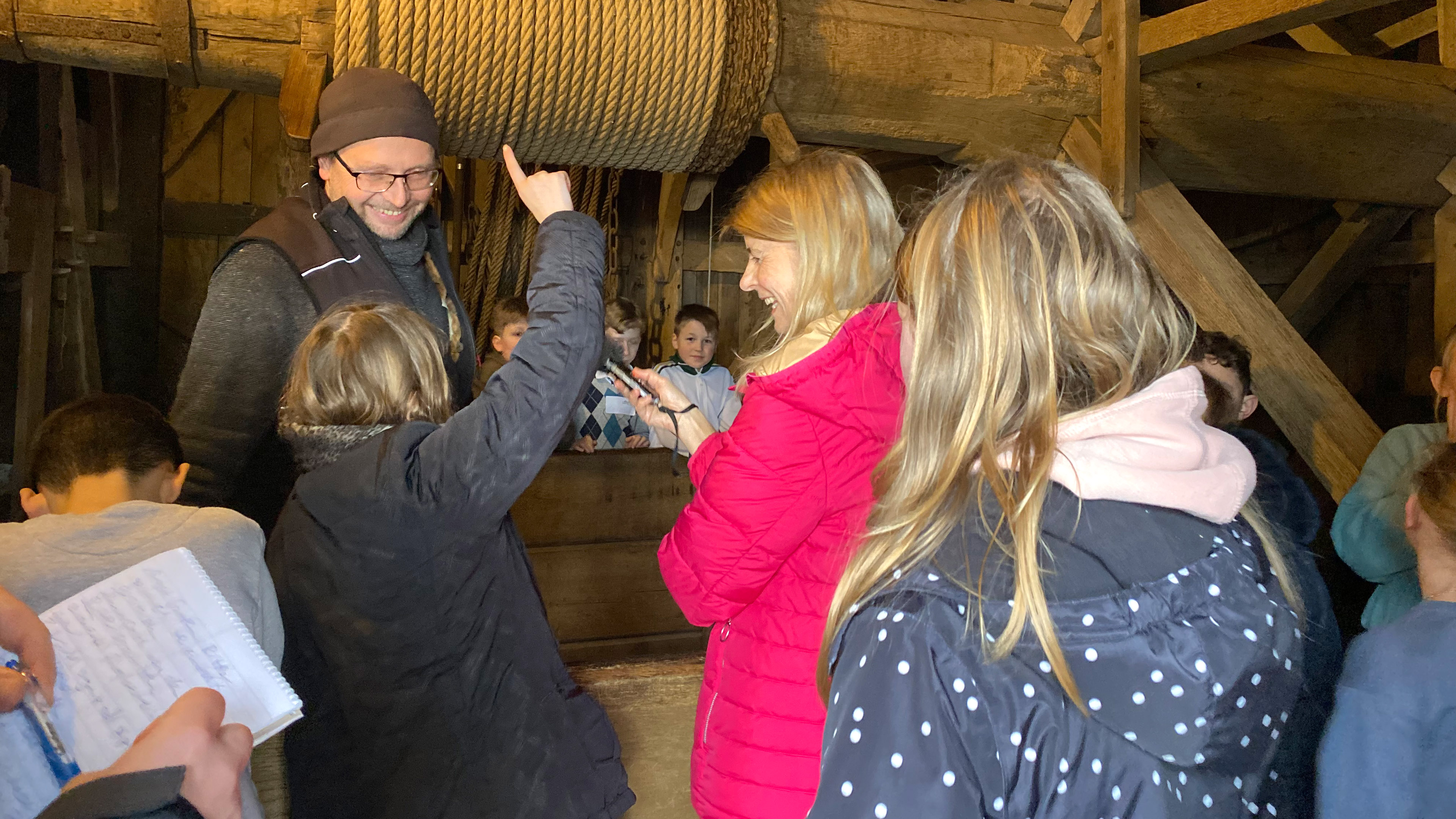 Die MausKlasse auf Reportagebesuch in Burg Ravensberg