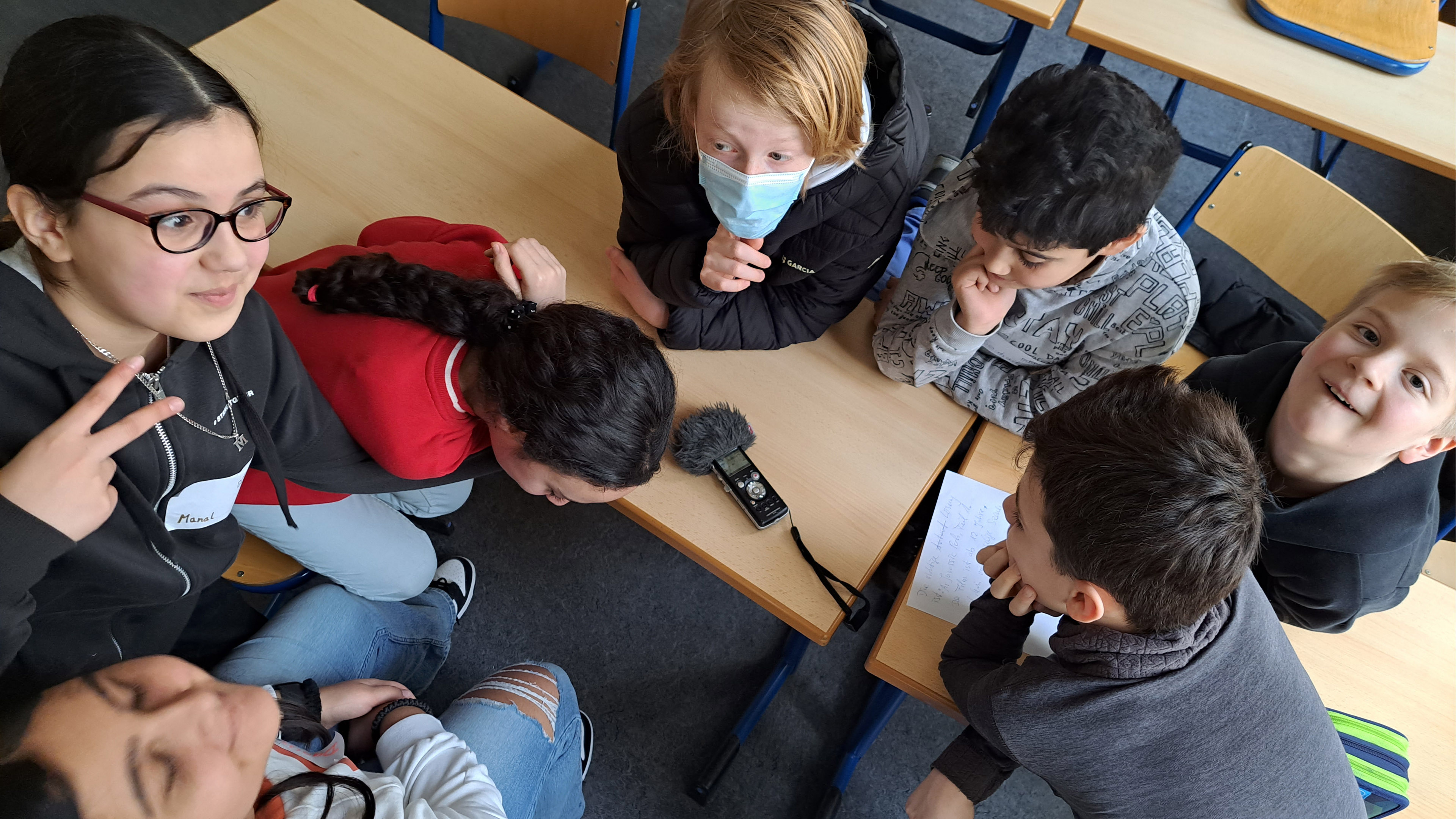 Schulklasse im Klassenzimmer 