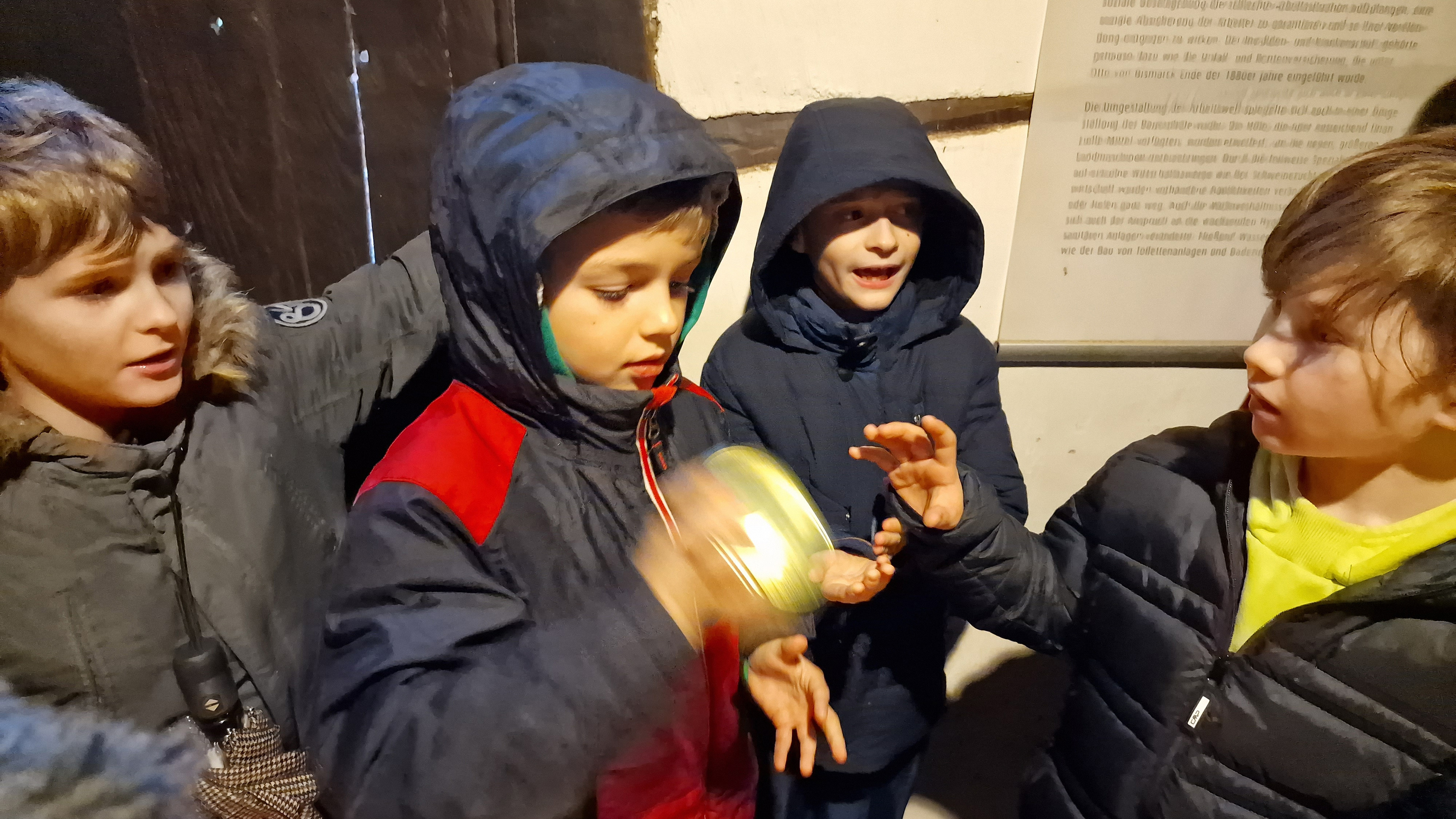 MausKlasse der GGS Grefrath auf Reportage-Besuch im Niederheinischen Freilichtmuseum