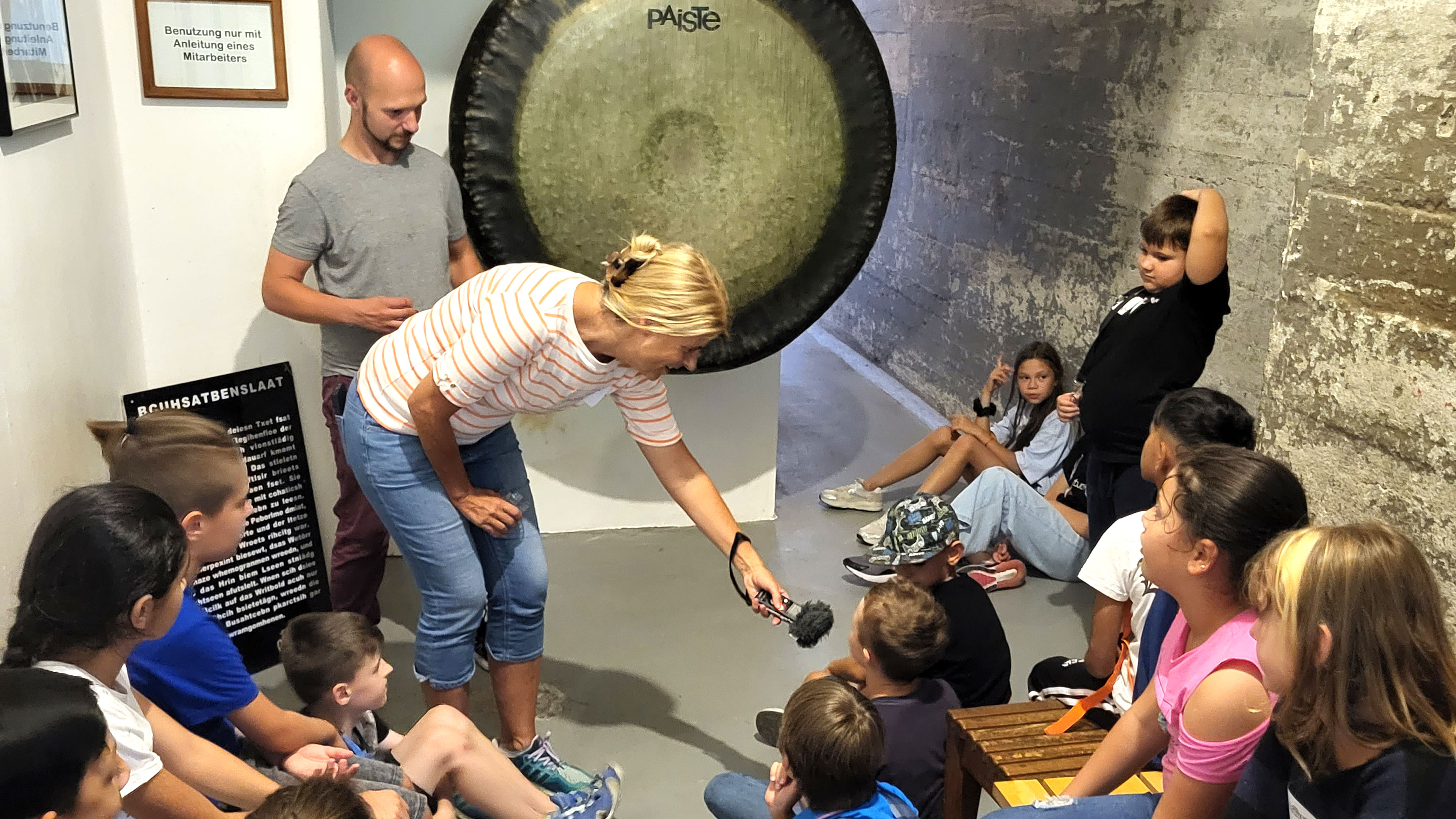 Die MausKlasse der Turmschule zu Besuch in der Phänomenia Essen