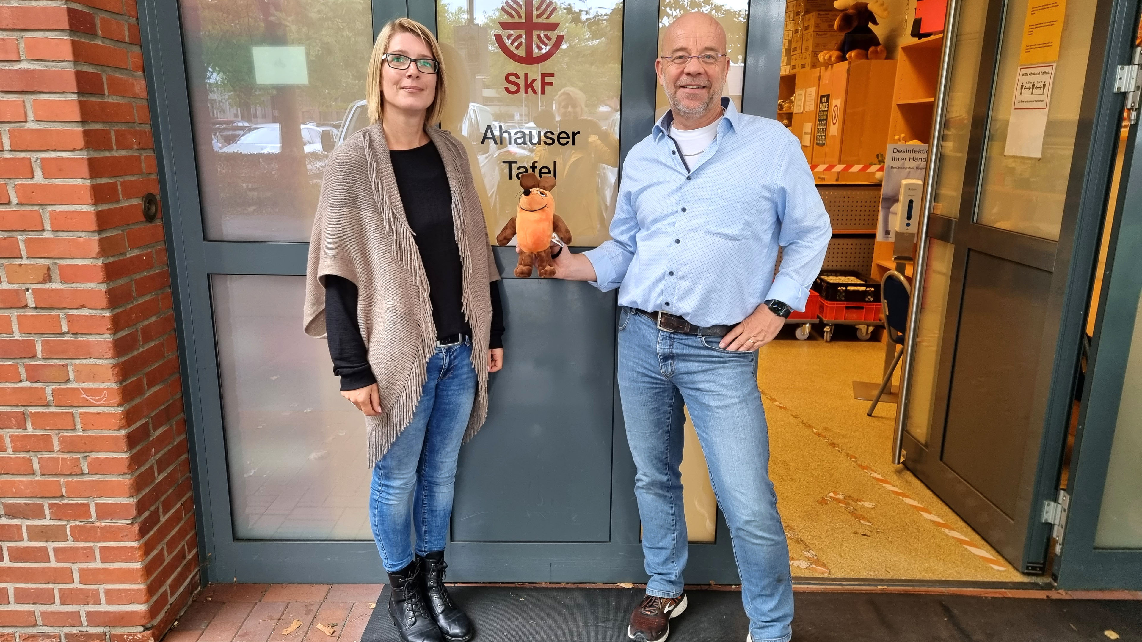 Manuela Uschok und Johannes Lügerung von der Ahauser Tafel