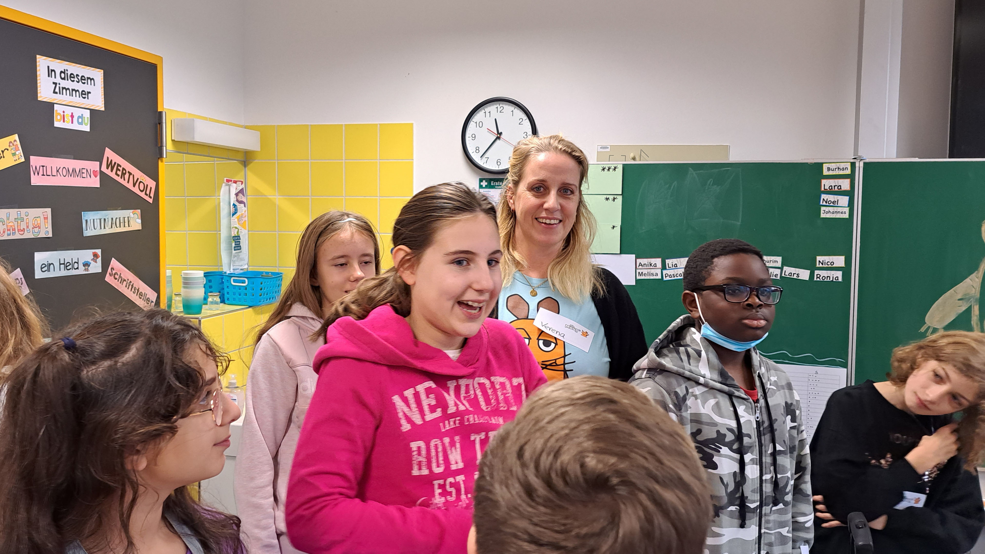 Kinder im Klassenzimmer