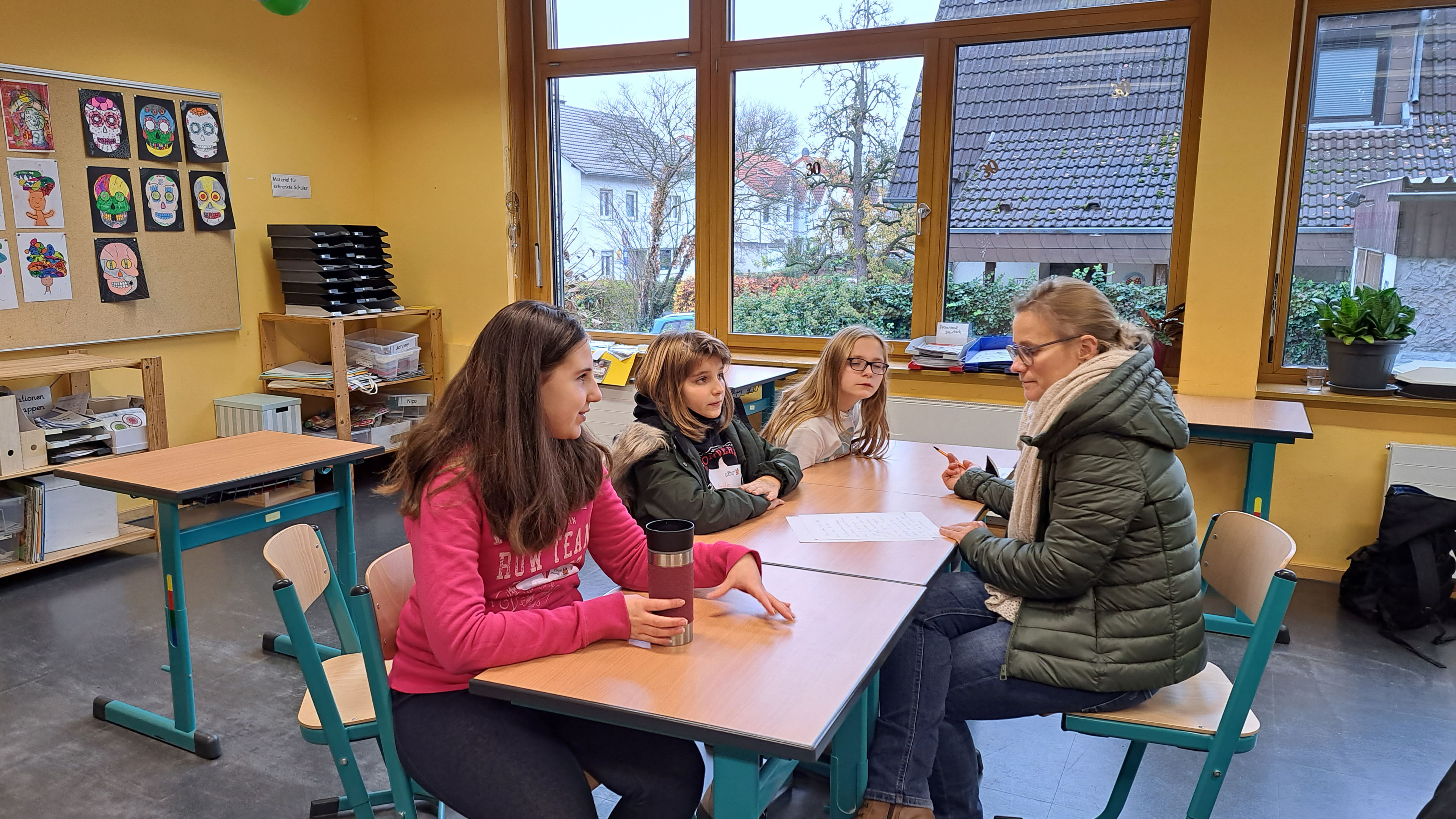 Kinder im Klassenzimmer