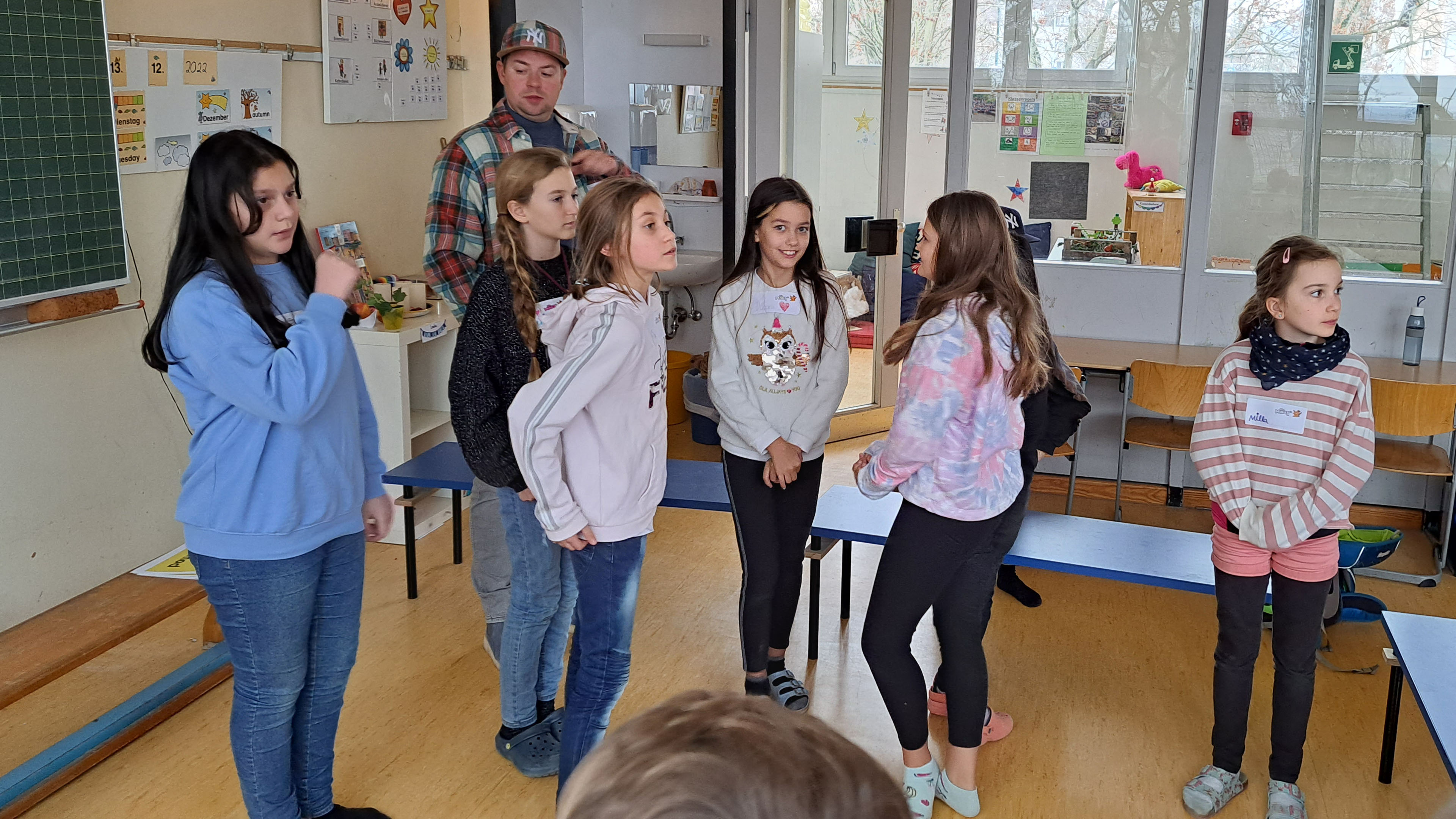 Kinder im Klassenzimmer