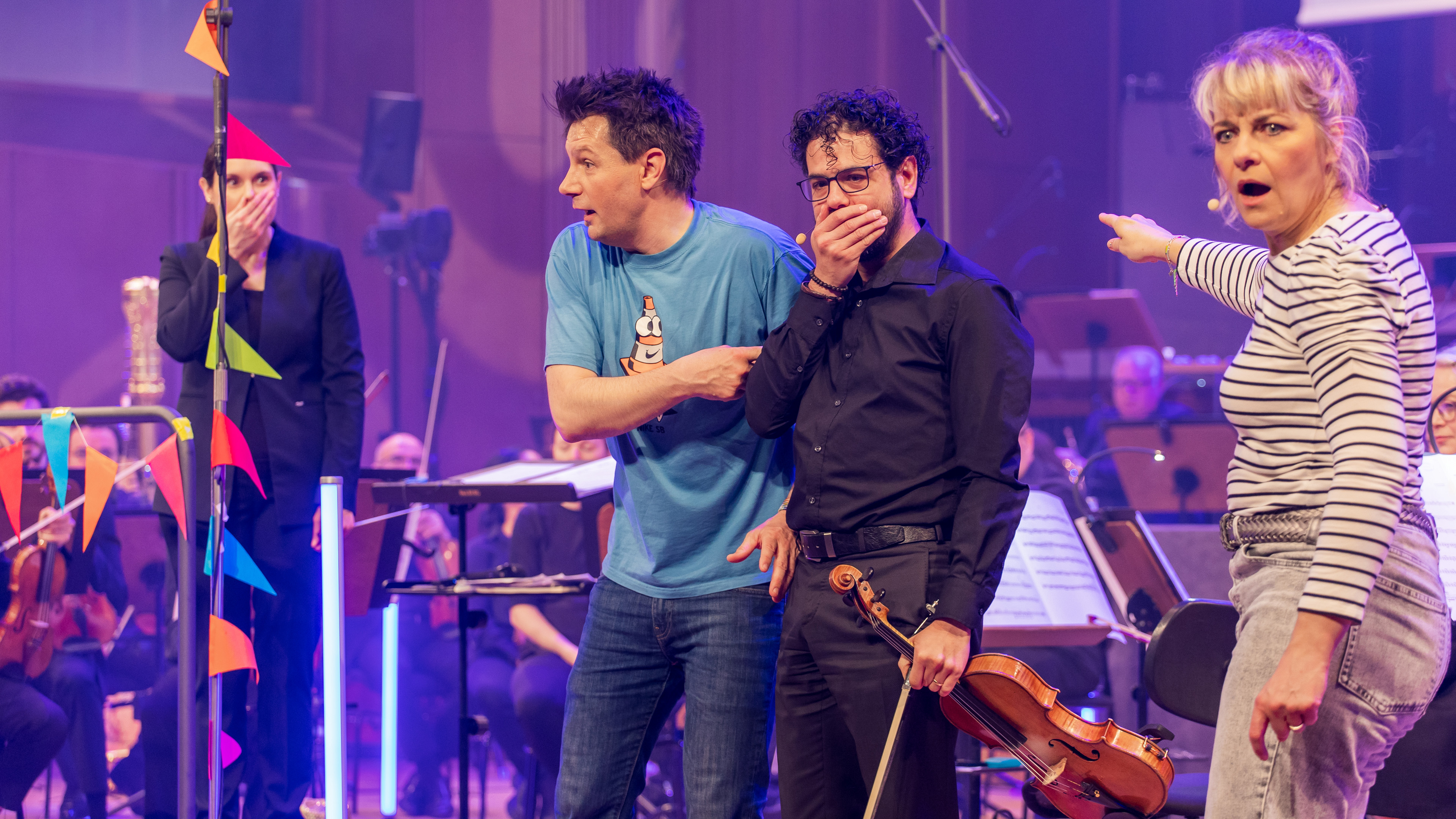 Nina Heuser und André Gatzke mit Bratschist Federico Bresciani beim Tanz mal mit der Maus-Konzert