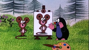 Der Maulwurf steht vor einer Staffelei und malt eine Maus; Rechte: WDR
