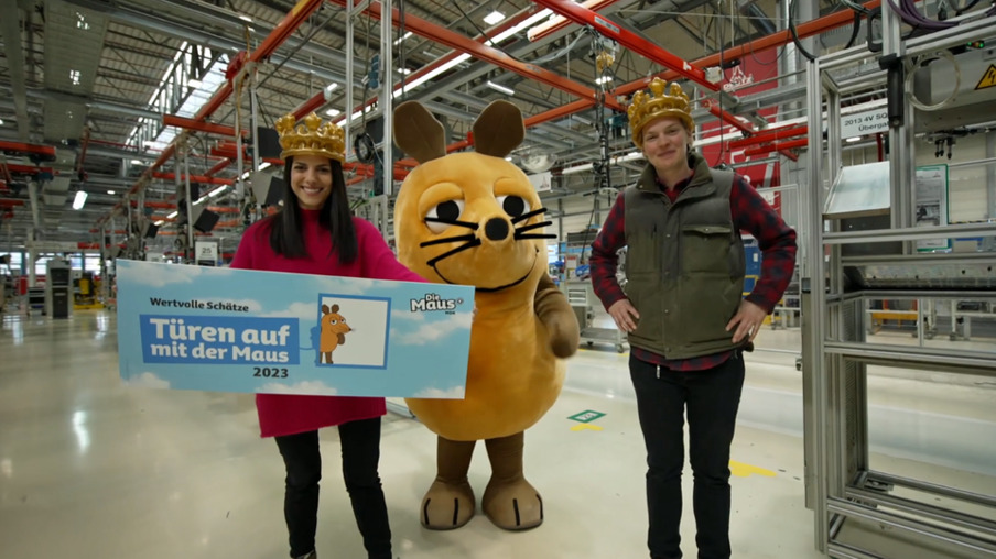Clarissa, Laura und die Maus auf dem Ausbildungscampus der HWK Köln