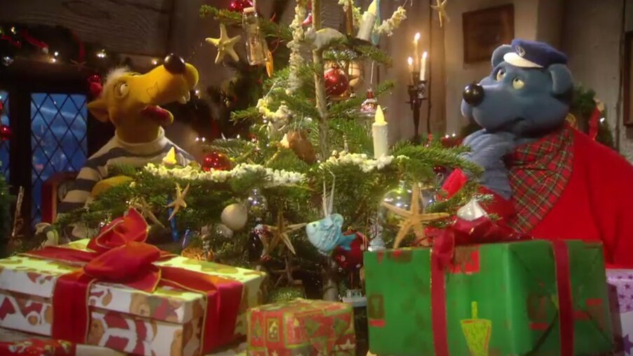 Hein Blöd und Käpt'n Blaubär unterm Weihnachtsbaum